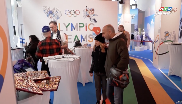 Cơn sốt vật phẩm lưu niệm tại Thế vận hội mùa đông 2026 - Ảnh 4.