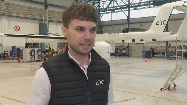 Đức: Thử nghiệm máy bay cất và hạ cánh theo chiều thẳng đứng - Ảnh 1.