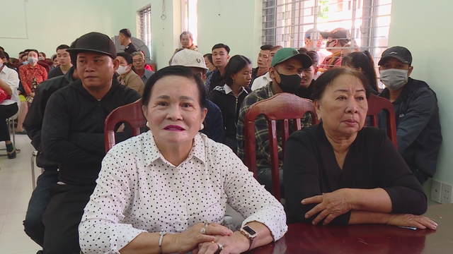 Bình Dương: Lan tỏa yêu thương từ những "Phiên chợ Tết 0 đồng" - Ảnh 3.