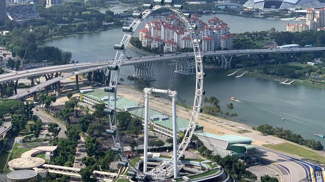 BTS mang "cơn địa chấn" trở lại Singapore sau 7 năm - Ảnh 7.