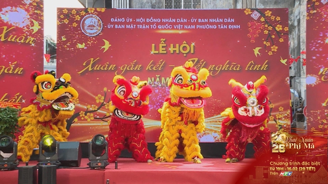 Rộn ràng lễ hội "Xuân gắn kết - Tết nghĩa tình" phường Tân Định - Ảnh 2.