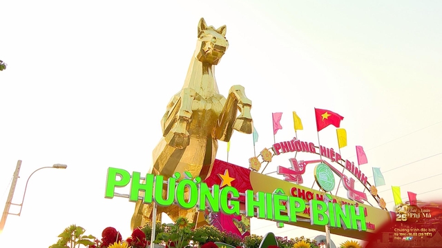 Khai mạc chợ hoa xuân phường Hiệp Bình năm 2026 - Ảnh 1.