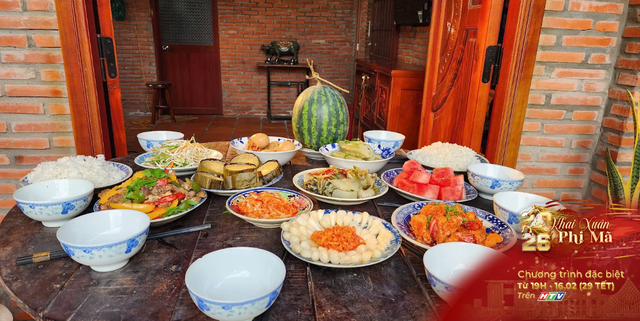 “Thấy dưa thấy Tết quê nhà” - 8g ngày 29 Tết trên HTV9 - Ảnh 1.