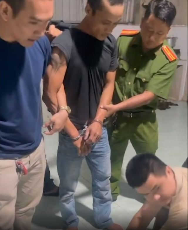 TP. Hồ Chí Minh: Bắt nhanh đối tượng cướp tiệm vàng sau 5 giờ truy đuổi- Ảnh 6.