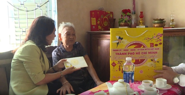 TP. Hồ Chí Minh chăm lo Tết cho người dân xã Dầu Tiếng - Ảnh 1.