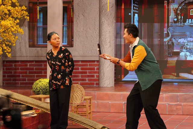 Chương trình Hô Biến Tết 2026: Mẻ bánh mùa Xuân - Khi lửa hồng thắp sáng tình thân - Ảnh 7.