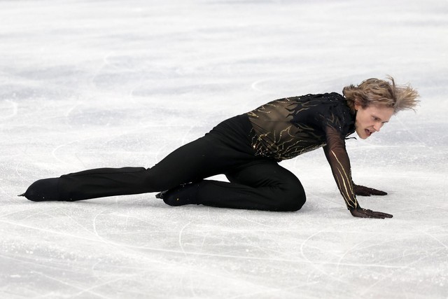 Thế vận hội mùa Đông 2026: Shaidorov gây bất ngờ ở môn trượt băng nghệ thuật - Ảnh 1.