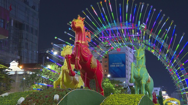 Đường hoa Nguyễn Huệ Tết Bính Ngọ 2026: “Xuân hội tụ – Vững bước vươn mình” - Ảnh 4.