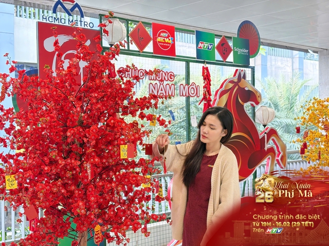 NewZround: Giao thông Xanh - Năng lượng mới: Không gian Tết Bính Ngọ rộn ràng tại Metro- Ảnh 2.