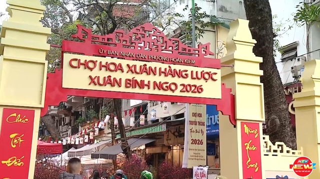 Chợ hoa Hàng Lược: Phiên chợ hơn 100 năm tuổi giữa lòng phố cổ- Ảnh 1.