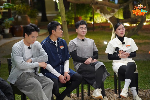 Táo Quân phiên bản 2 Ngày 1 Đêm Tết: Cris Phan hóa Táo Bà tự tin "ke đầu"- Ảnh 4.