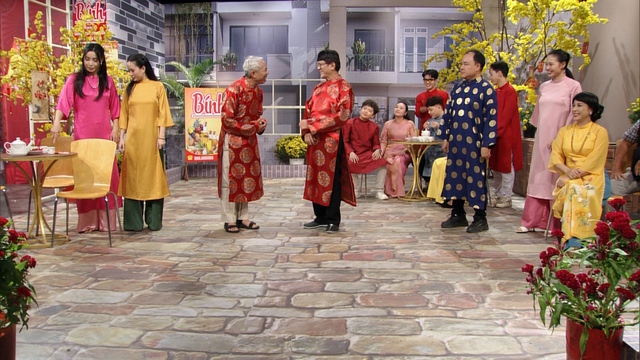 Hài kịch HTV Tết  2026: "Lấy may lấy lộc" - Cái kết bất ngờ từ cuộc đua sĩ diện- Ảnh 2.