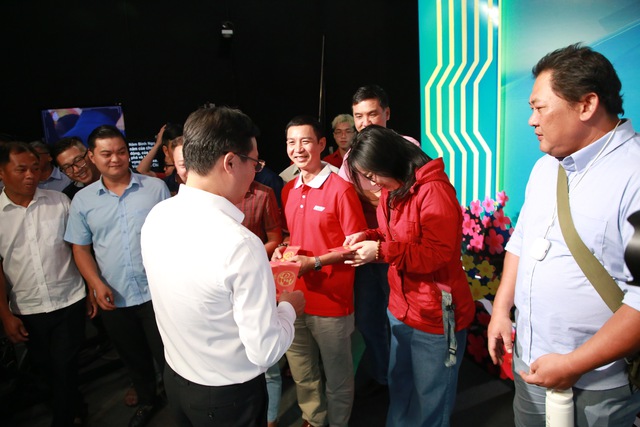 Lãnh đạo TP. Hồ Chí Minh thăm, chúc Tết HTV nhân dịp Xuân Bính Ngọ 2026- Ảnh 5. Lãnh đạo TP. Hồ Chí Minh thăm, chúc Tết HTV nhân dịp Xuân Bính Ngọ 2026- Ảnh 5.