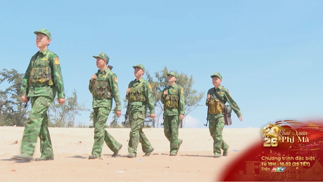 Giữ bình yên nơi cửa biển trong thời khắc giao mùa - Ảnh 1.