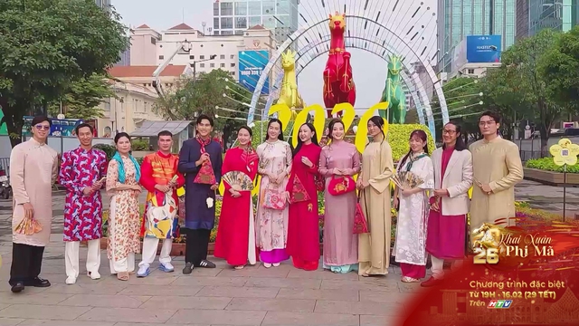 Rực rỡ áo dài Việt trước thềm khai mạc Đường hoa Nguyễn Huệ - Ảnh 6.