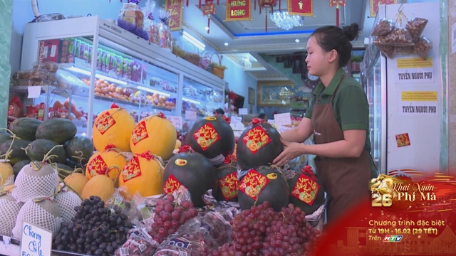 Nhộn nhịp chợ Thủ Dầu Một trong ngày cuối năm - Ảnh 2.