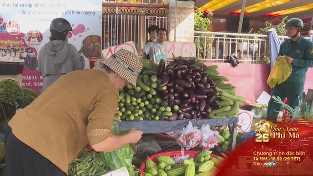 Nhộn nhịp chợ Thủ Dầu Một trong ngày cuối năm - Ảnh 5.