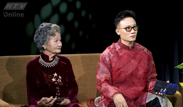 Studio H9 - Hẹn cuối tuần - Tập 6: Ca sĩ Hoàng Bách: Thành danh từ sự ủng hộ hết lòng của mẹ- Ảnh 1. Studio H9 - Hẹn cuối tuần - Tập 6: Ca sĩ Hoàng Bách: Thành danh từ sự ủng hộ hết lòng của mẹ- Ảnh 1.