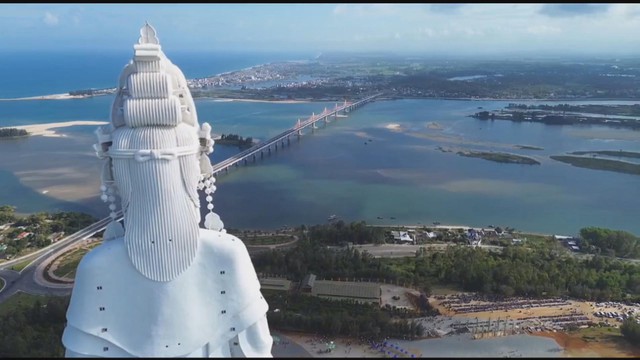 60 Giây ngày 19/2/2026 | Đông đảo du khách chiêm bái tượng Phật Quan Âm cao nhất Đông Nam Á- Ảnh 2. 60 Giây ngày 19/2/2026 | Đông đảo du khách chiêm bái tượng Phật Quan Âm cao nhất Đông Nam Á- Ảnh 2.