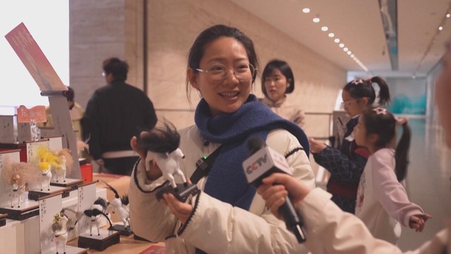 Ngựa 'Mã Bưu Bưu' gây sốt dịp Tết Nguyên Đán ở Trung Quốc - Ảnh 4.