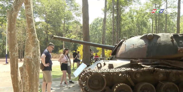 Địa đạo Củ Chi: "Khoác áo mới" đón du khách xuân - Ảnh 1.