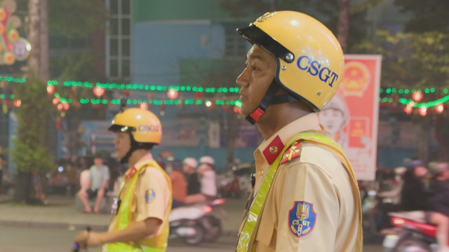 Nỗ lực giữ vững an ninh trật tự tại các điểm lễ hội và cửa ngõ TP. Hồ Chí Minh- Ảnh 3.