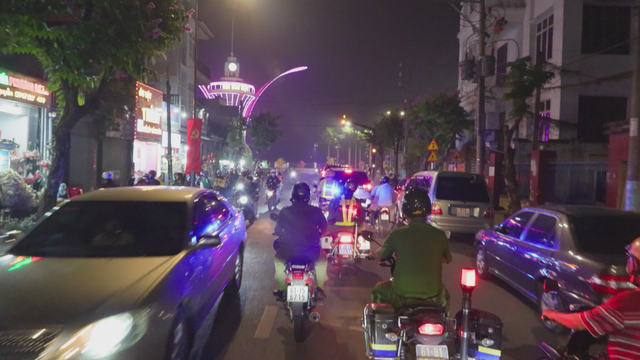 Nỗ lực giữ vững an ninh trật tự tại các điểm lễ hội và cửa ngõ TP. Hồ Chí Minh- Ảnh 2.