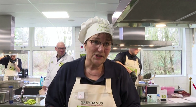 Giải vô địch thế giới nấu súp đậu tại Hà Lan - Ảnh 4.