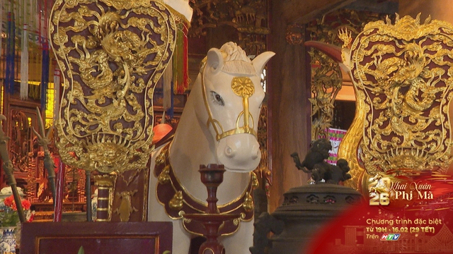 Đầu xuân chiêm bái Thăng Long Tứ trấn - Nét đẹp văn hóa độc đáo - Ảnh 1.