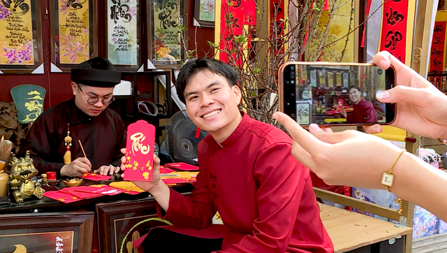 Sinh viên Lào - Campuchia rộn ràng đón Tết Việt tại TP. Hồ Chí Minh - Ảnh 4.