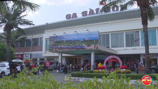 Mùng 6: Dòng người nô nức trở lại TP. Hồ Chí Minh- Ảnh 5.