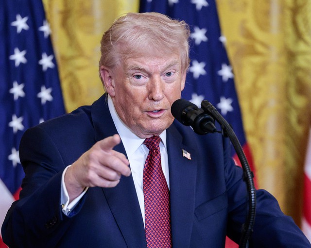 Mỹ dừng thu nhiều loại thuế ông Trump ban hành - Ảnh 1.