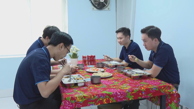 Nhiều nhà máy phía Đông TP. Hồ Chí Minh duy trì sản xuất xuyên Tết Bính Ngọ 2026 - Ảnh 2.