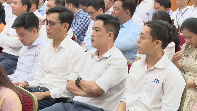 Phó Bí thư Thành ủy Nguyễn Phước Lộc thăm, chúc Tết Ban Quản lý Đường sắt đô thị TP.HCM - Ảnh 3.