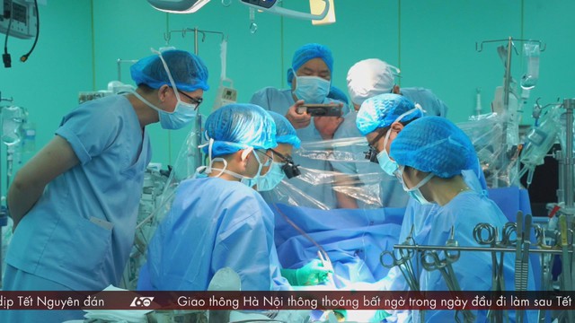 60 Giây ngày 24/2/2026 | Ca ghép tim xuyên Việt hồi sinh bệnh nhi 11 tuổi - Ảnh 1.