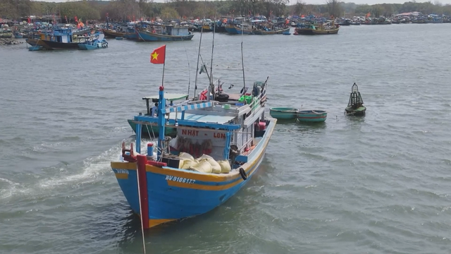 60 Giây ngày 25/2/2026 | TP. Hồ Chí Minh: Nhộn nhịp xếp hàng mua vàng trước ngày vía Thần Tài- Ảnh 1.