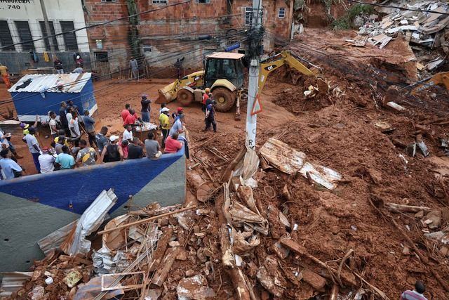 Brazil: Hàng chục người thiệt mạng và mất tích do mưa lũ tại bang Minas Gerais - Ảnh 2.