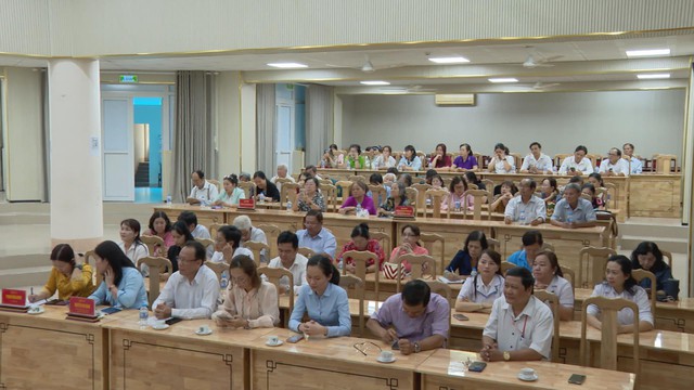 Phường Bình Phú họp mặt kỷ niệm 71 năm Ngày Thầy thuốc Việt Nam - Ảnh 1.