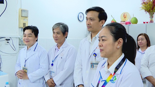 Phường Bình Phú họp mặt kỷ niệm 71 năm Ngày Thầy thuốc Việt Nam - Ảnh 4.