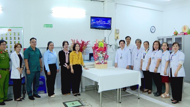 Phường Bình Phú họp mặt kỷ niệm 71 năm Ngày Thầy thuốc Việt Nam - Ảnh 5.