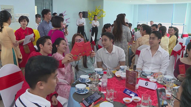 HTV họp mặt văn nghệ sĩ đầu xuân Bính Ngọ 2026, tri ân và vinh danh nhiều gương mặt tiêu biểu - Ảnh 4.