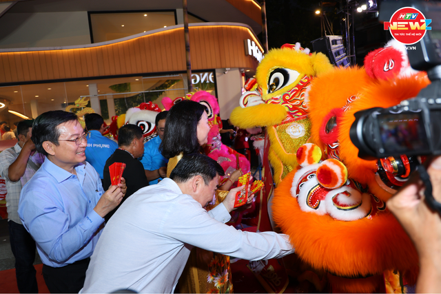 RỘN RÀNG LỄ HỘI NGUYÊN TIÊU – XUÂN BÍNH NGỌ 2026 - Ảnh 3.