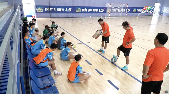 Tuyển futsal nữ Việt Nam và hành trình bảo vệ ngôi hậu Đông Nam Á - Ảnh 3.