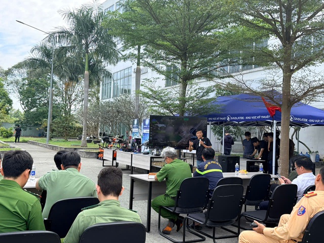 Tăng cường ứng dụng drone trong bảo đảm an ninh, trật tự tại TP. Hồ Chí Minh - Ảnh 6.