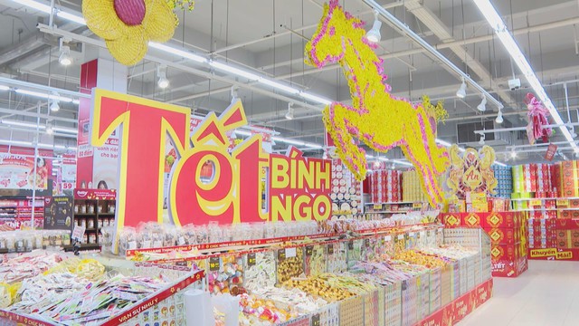 60 Giây ngày 5/2/2026 | TP. Hồ Chí Minh: Hàng Việt chiếm lĩnh thị trường hàng Tết- Ảnh 1.