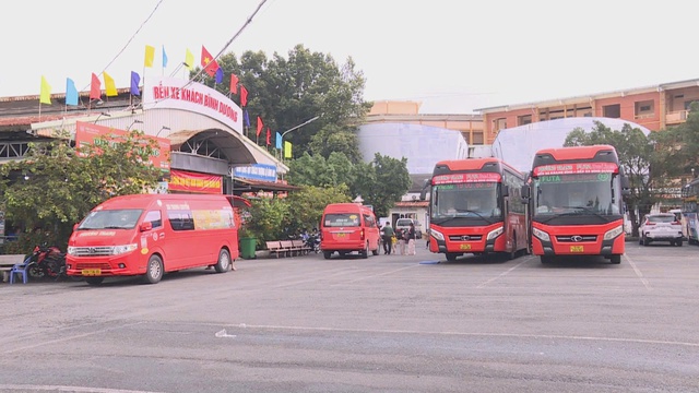 TP. Hồ Chí Minh: Vé xe, tàu “nóng” dịp cao điểm Tết Bính Ngọ 2026- Ảnh 4.