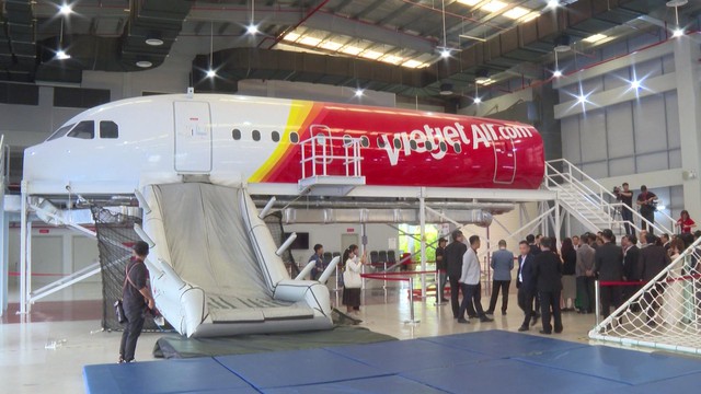 Thời sự Trưa HTV ngày 6/2/2026 I TP. Hồ Chí Minh tăng cường kết nối kiều bào thông qua hoạt động tham quan thực tế - Ảnh 1.