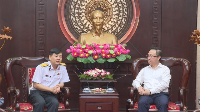 Lãnh đạo TP.HCM tiếp Đoàn công tác Lữ đoàn Tàu ngầm 189 nhân dịp Tết Bính Ngọ 2026 - Ảnh 2.