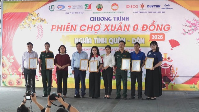 “Phiên chợ xuân 0 đồng – Gắn kết tình quân dân” lan tỏa nghĩa tình tại Hóc Môn và Tân Thới Hiệp - Ảnh 4.