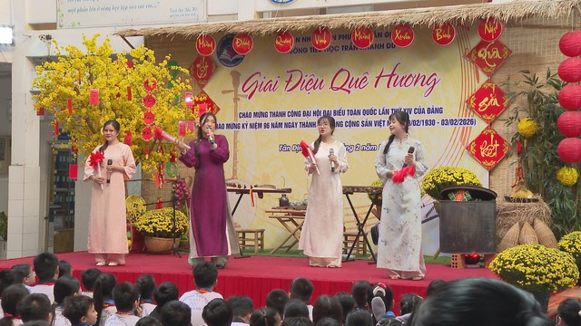 Lan tỏa tình yêu âm nhạc dân tộc tại Trường Tiểu học Trần Khánh Dư - Ảnh 2.